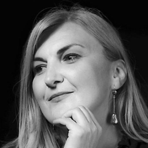 Dr Antonia Csillik